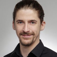 Arne Winkelmann, Dipl. Sozialpädagoge, weitere Ausbildungen: Lehramt GHR Mathematik und evang. Theologie (BA)